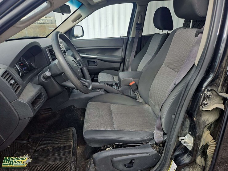 2008-jeep-grand-cherokee-image-14