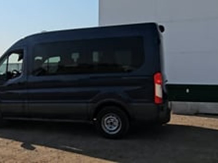 2019-ford-transit-image-5