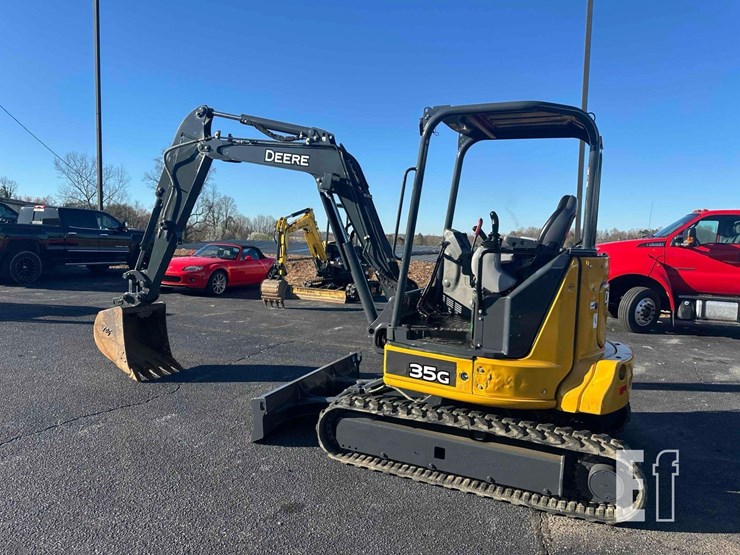 2021-deere-35g-image-2