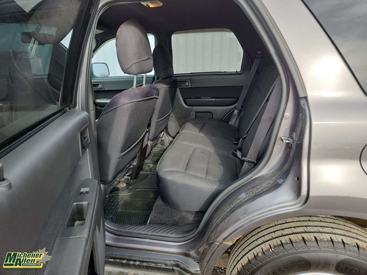 2009-ford-escape-image-14