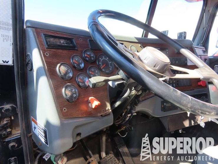 2011-western-star-4900-image-7