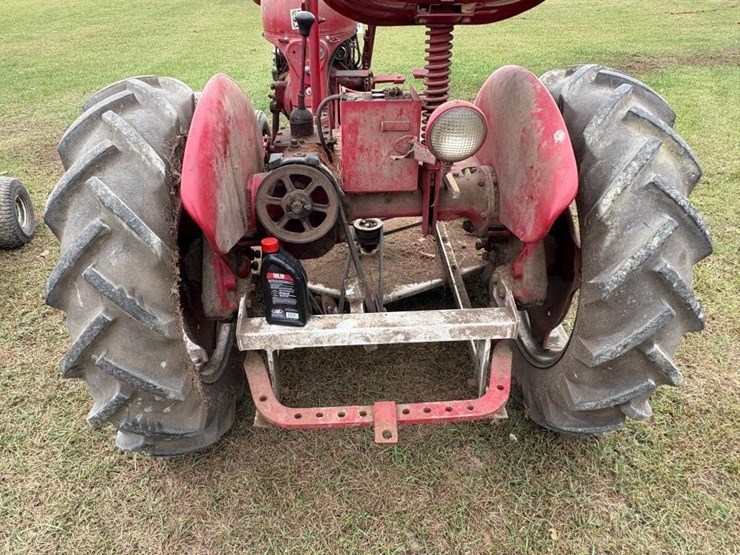 mccormick-farmall-cub-tractor-with-belly-mower-image-8