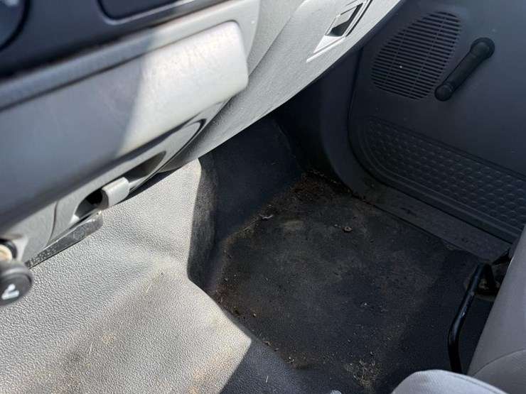 2005-ford-f250-image-33