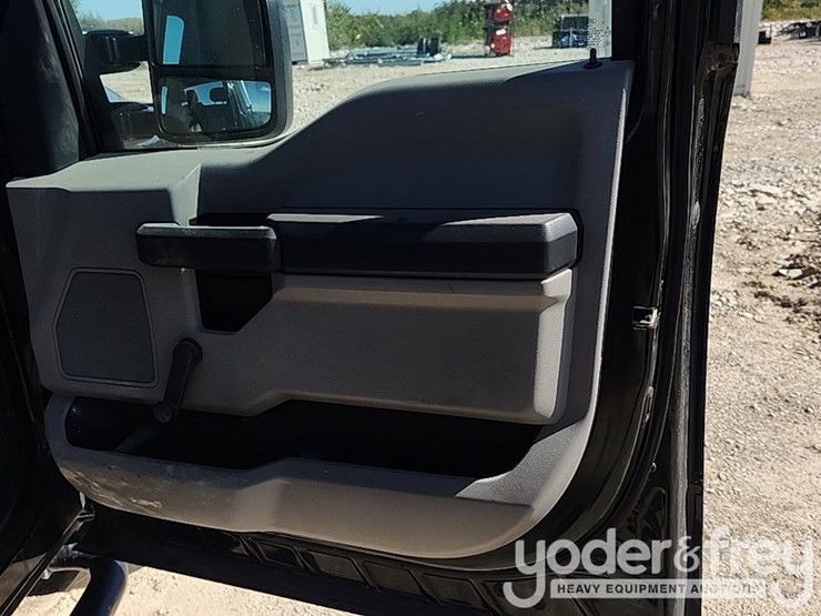 2020-ford-f250-xl-image-38