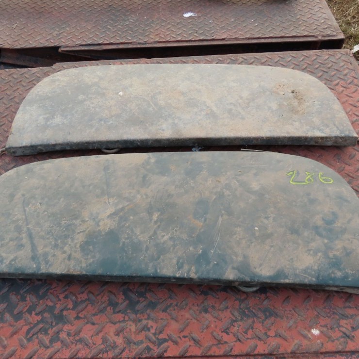 Chevrolet Fender Skirts