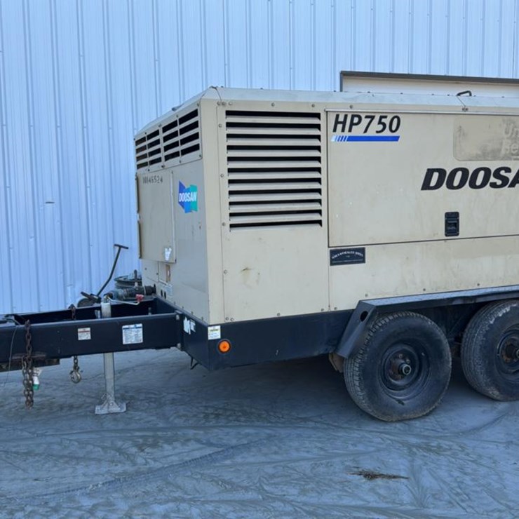 #146 • 2013 Doosan Portable Air Compressor