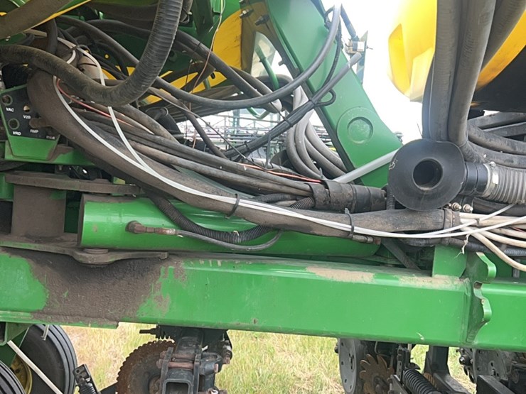 john-deere-16-image-59