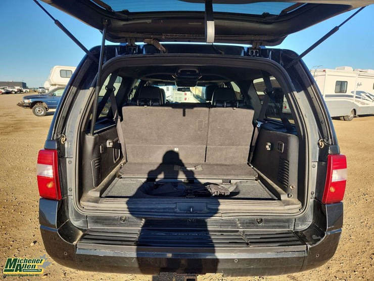 2013-ford-expedition-image-25