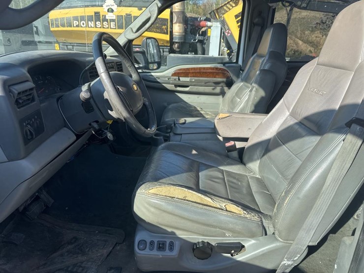 2004-ford-f350-image-27