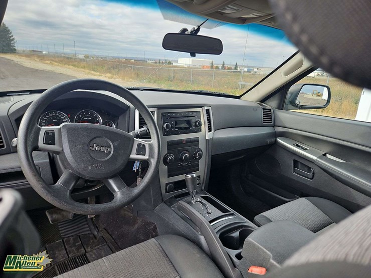 2008-jeep-grand-cherokee-image-13
