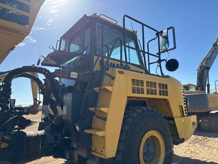 2014-komatsu-hm300-3-image-21