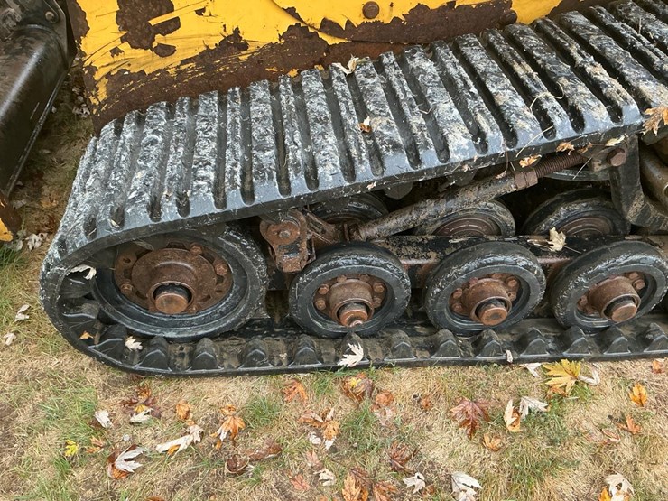 2010-caterpillar-257b-image-25