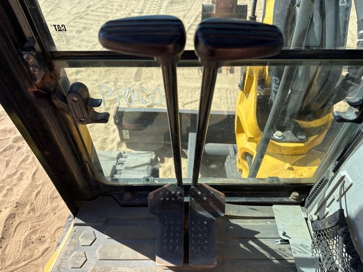 2020-caterpillar-305e2-cr-image-30