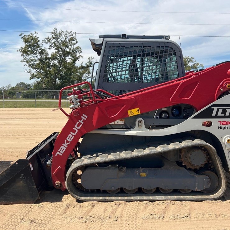 2017 TAKEUCHI TL12V2