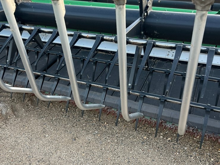 john-deere-645-image-13
