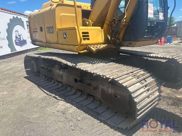 2006-deere-120c-image-13