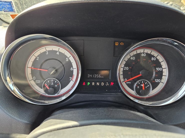2011-dodge-grand-caravan-image-48