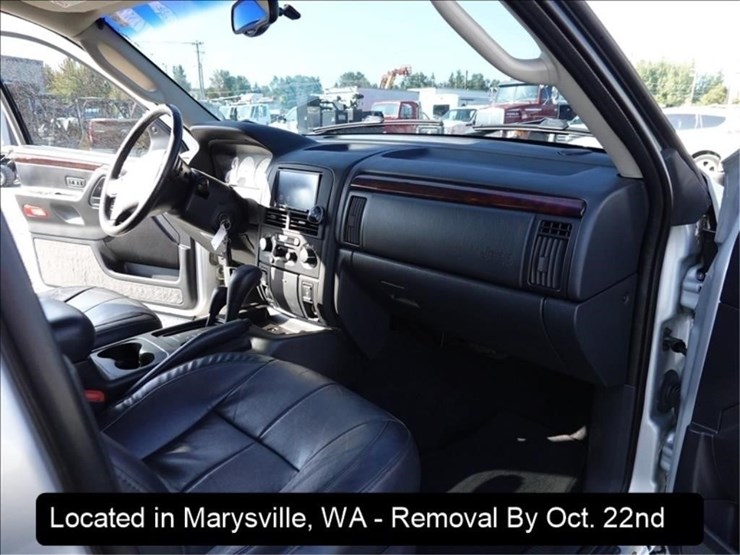 2002-jeep-grand-cherokee-limited-image-3