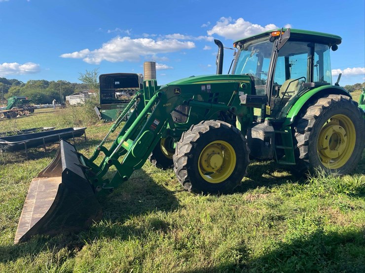 2022-john-deere-6135e-image-14