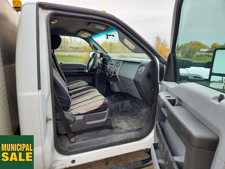 2015-ford-f450-image-17