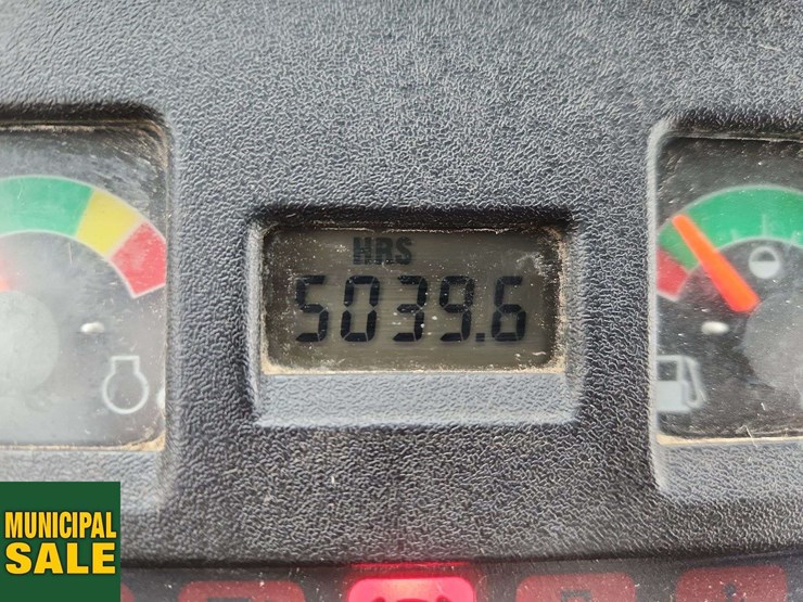 2014-bobcat-toolcat-5600-image-7