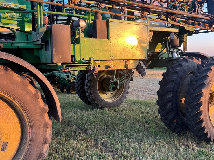 john-deere-4830-image-13