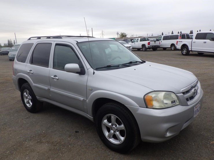 2005-mazda-tribute-image-2