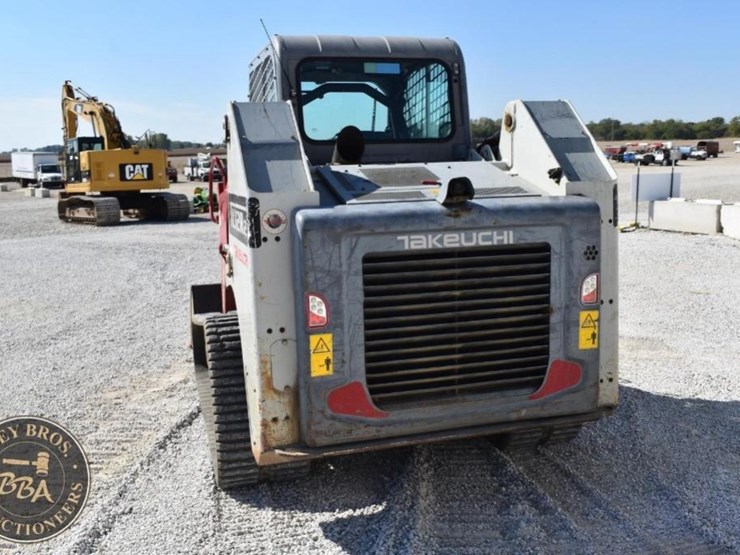 2020-takeuchi-tl12r2-image-18