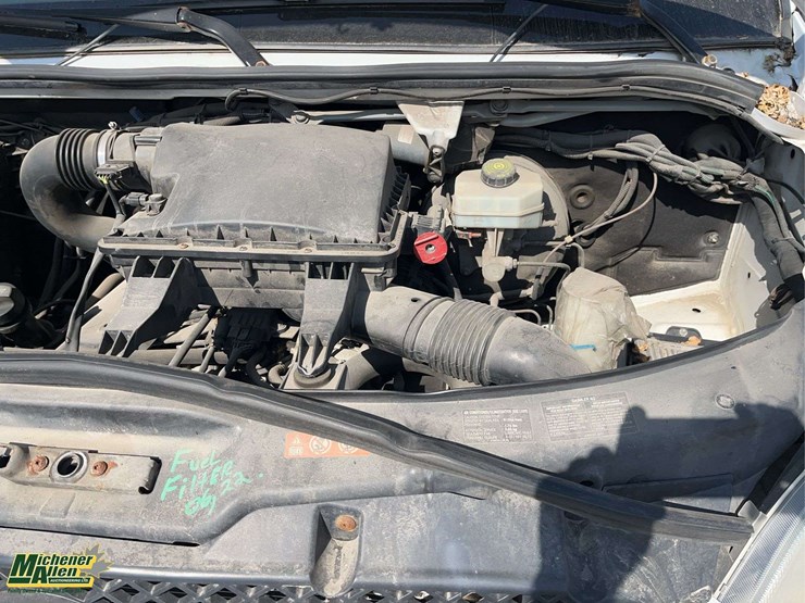 2010-mercedes-benz-sprinter-3500-image-22