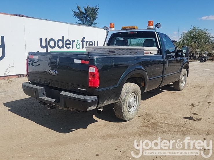 2015-ford-f250-xl-image-5