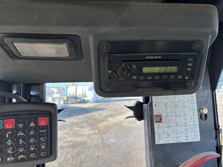 2011-deere-872gp-image-52