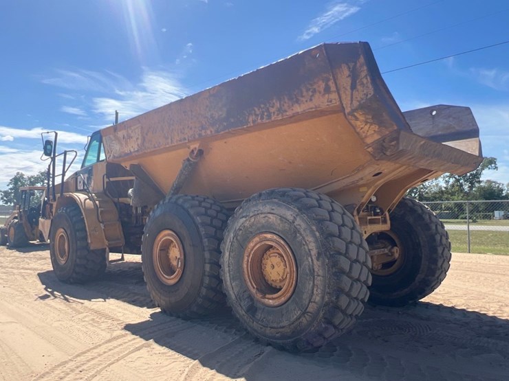 caterpillar-740b-image-2