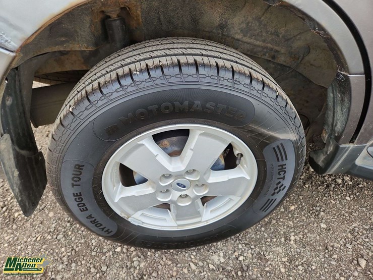 2009-ford-escape-image-30
