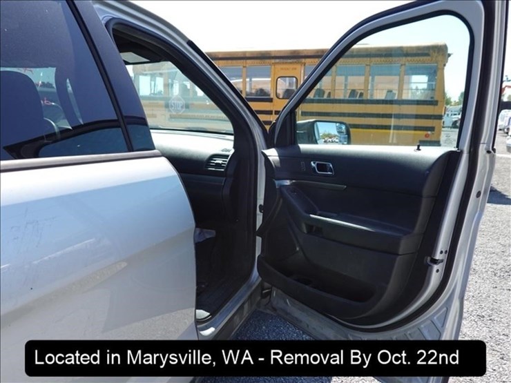 2018-ford-explorer-image-25