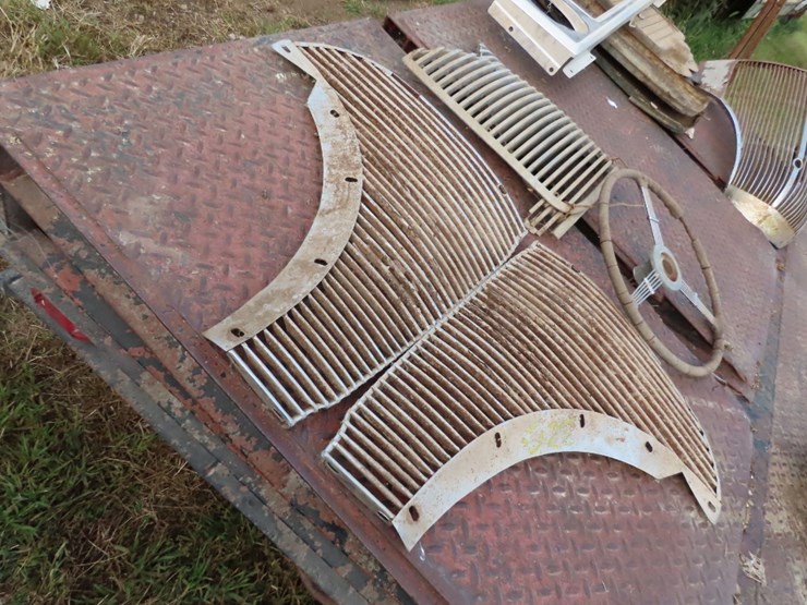 grill-and-steering-wheel-group-image-2