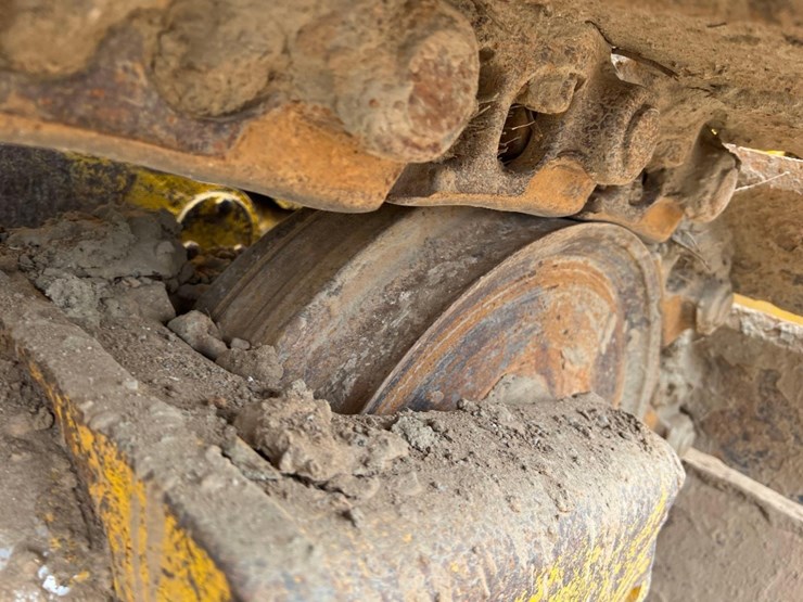 caterpillar-d5n-xl-image-16