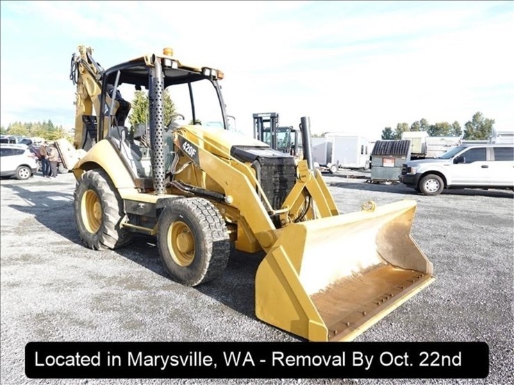 2014-caterpillar-420f-image-32