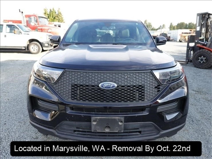 2020-ford-explorer-image-14