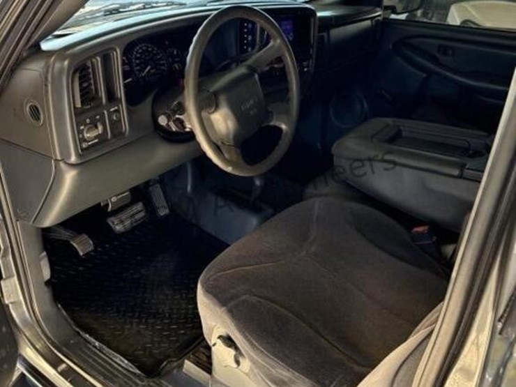 2002-gmc-sierra-2500hd-image-27