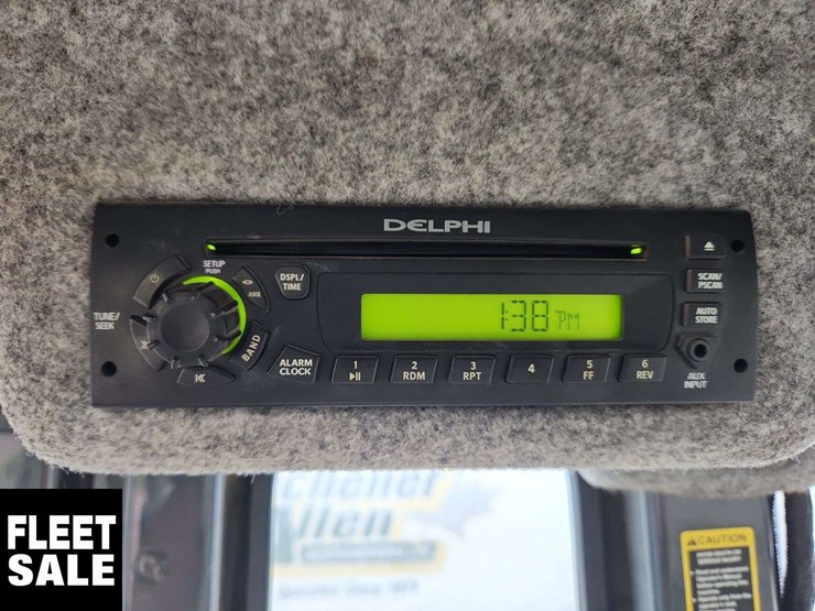 2014-deere-410k-image-54