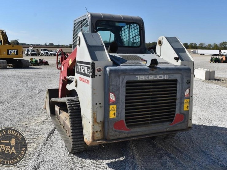 2020-takeuchi-tl12r2-image-17
