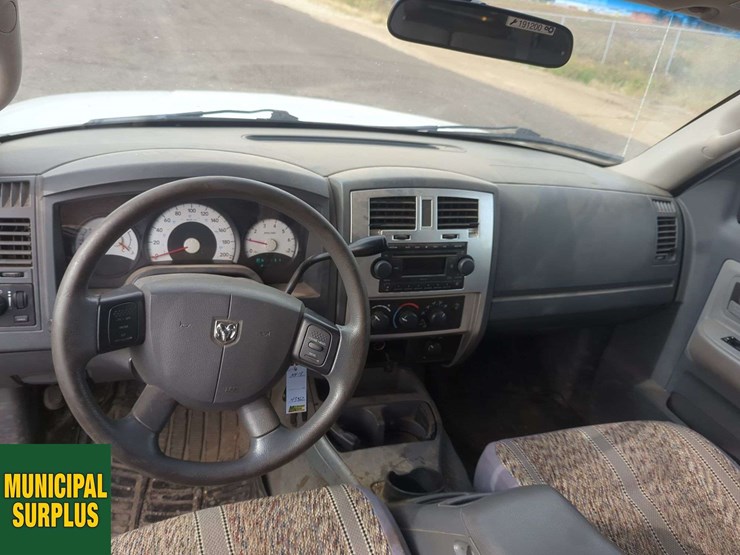 2007-dodge-dakota-image-9