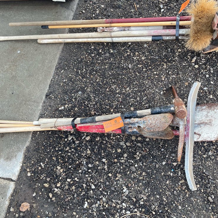 #1914 • Lot of (5) Hand Tools