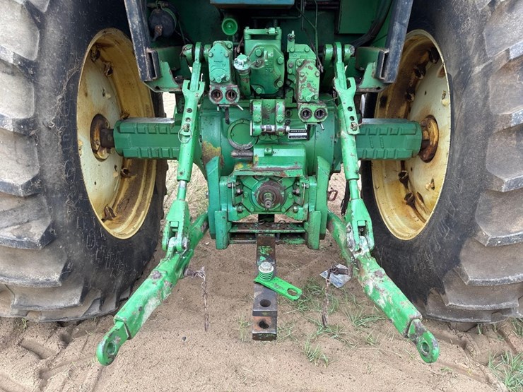john-deere-4440-image-13