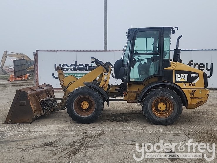 2008-caterpillar-908h-image-2