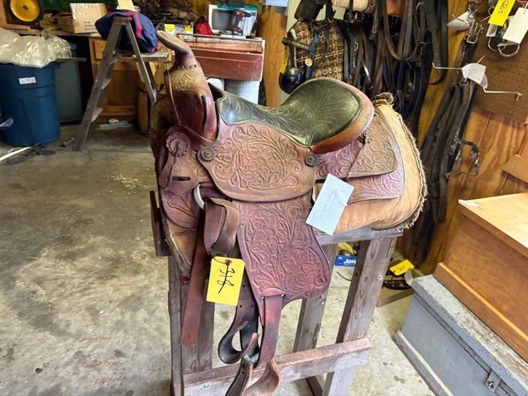 western-saddle-image-2