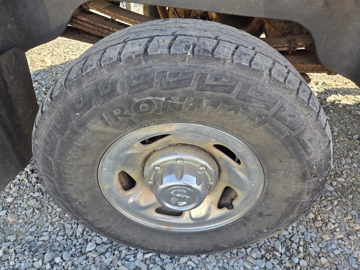 2000-dodge-2500-image-49