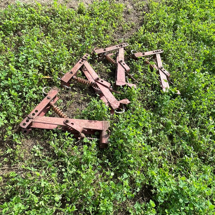 #5020 • IH 56 No Till Coulter Brackets