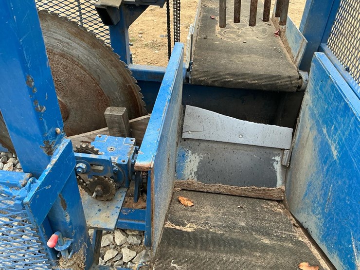 #136-•-2020-hershberger-slab-saw-image-39