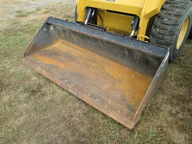 caterpillar-236d-image-13